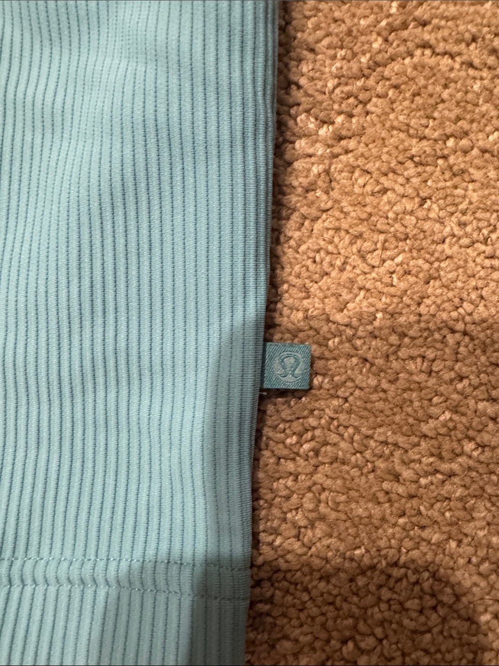 Lululemon Ribbed Light Blue Racerback Crop Tank - Picture 2 of 3